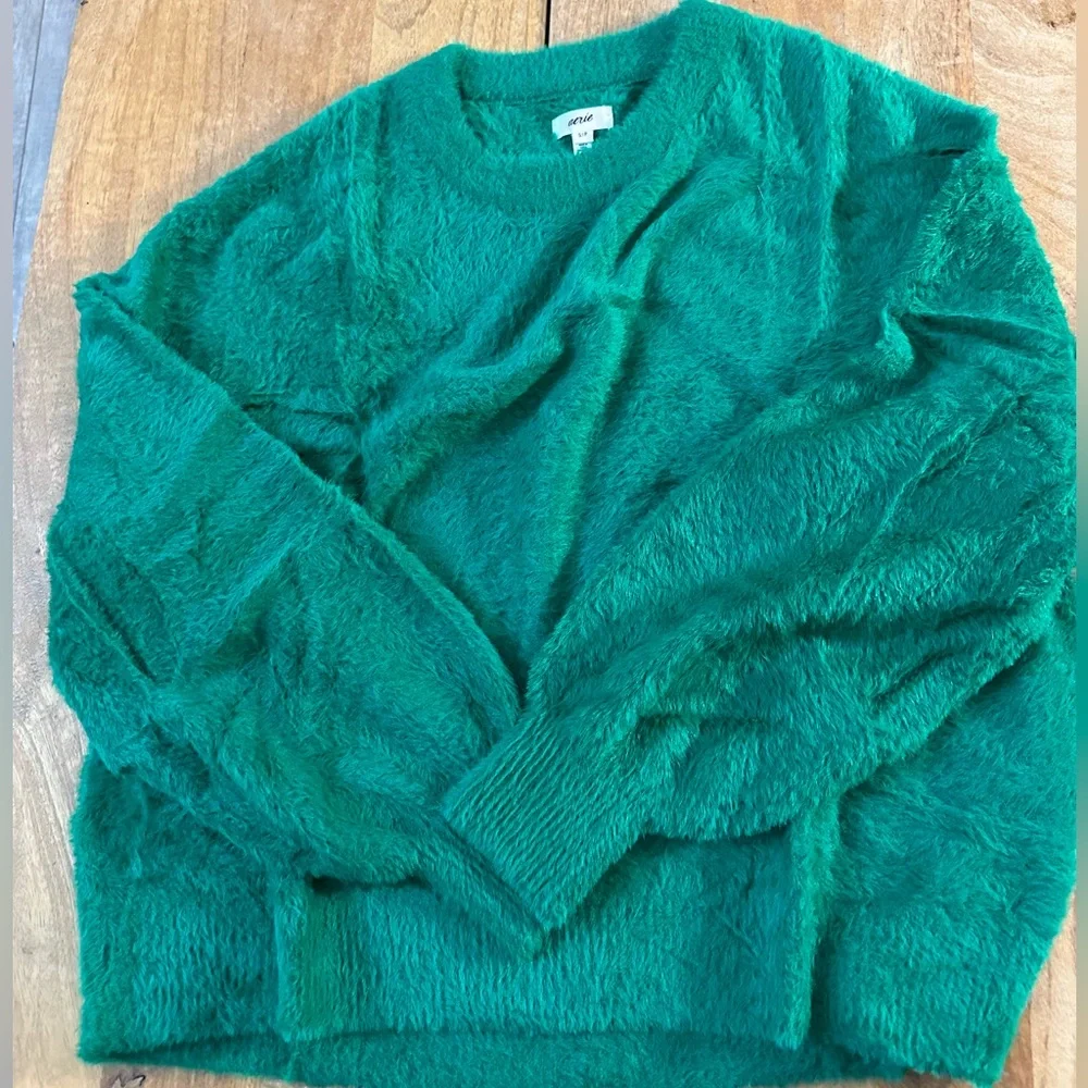 NWT- Aerie Flurry Oversized Crew Sweater- Kelly‎ green- small